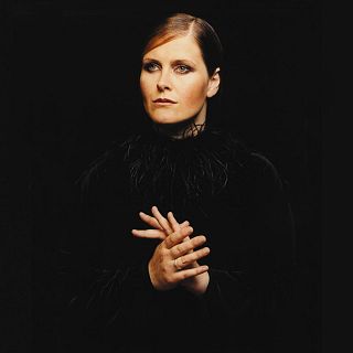 Alison Moyet, "Is this love?"