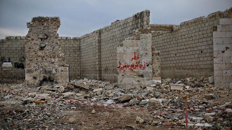 Cinco continentes - Un mes de la caída de Bachar Al Asad en Siria - Escuchar ahora