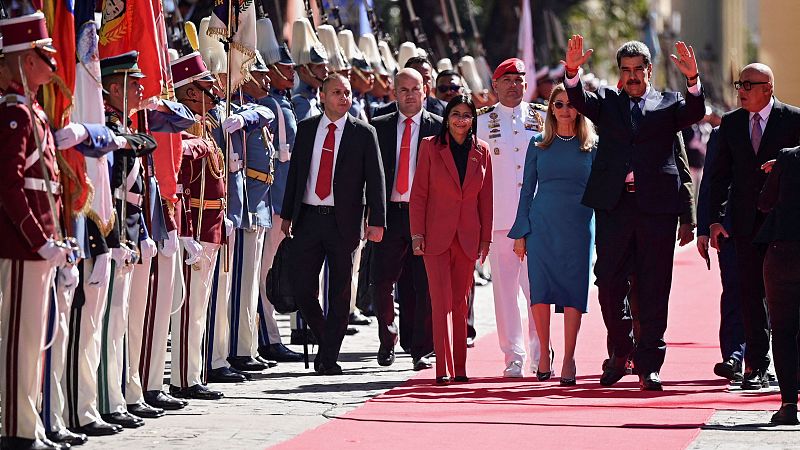 Nicolás Maduro jura ante el parlamento la presidencia de Venezuela
