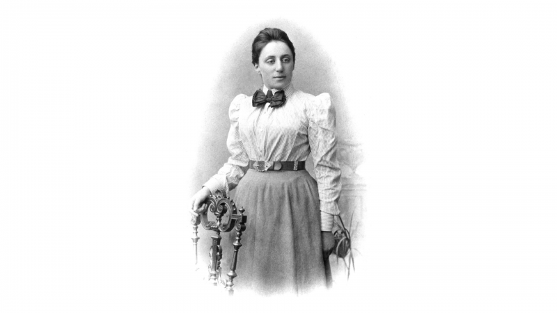 Raíz de 5 - Emmy Noether, teoremas y simetrías - 19/01/25 - Escuchar ahora