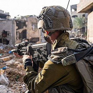 Más cerca - Más cerca - La paz en Gaza se negocia en Qatar - Escuchar ahora