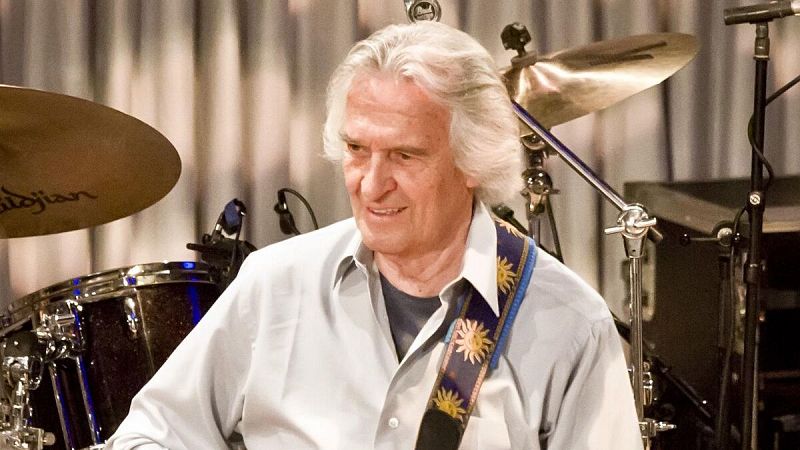 Solo jazz - El amanecer de John McLaughlin - 16/01/25 - escuchar ahora