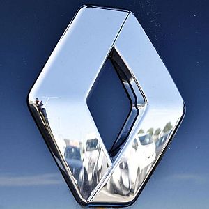 Fin de mes - Fin de mes - Renault, el brote verde de la industria europea - Escuchar ahora