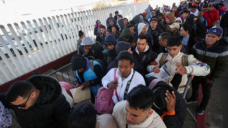 24 horas RNE - Medidas antimigratorias de Trump: ¿a qué se enfrentan ahora los migrantes? - Escuchar ahora