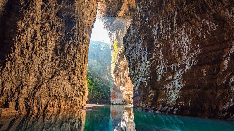 Podría ser peor - Viajamos al corazón de la selva mexicana con Enrique Álex - Escuchar ahora