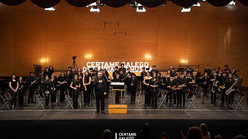 Plaza Mayor - XVII Certamen Galego de Bandas de música 2025-I - 02/02/25 - escuchar ahora