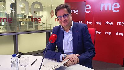 Óscar López, ministro de Transformación Digital: "Gran parte de la regulación de la IA tiene que ser a nivel europeo" - Escuchar ahora