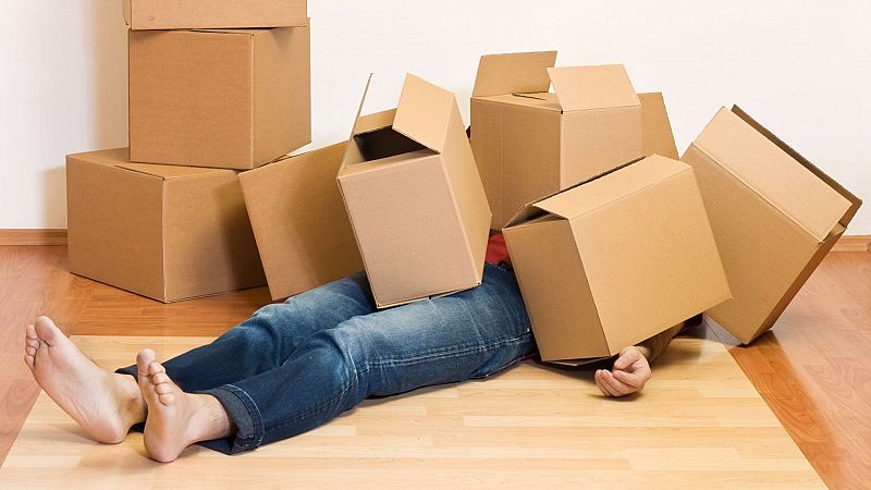 Todo mal - ¿Hay algo peor que un lunes de mudanza? - Escuchar ahora