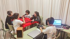 Info 5 todo noticias - 'Radio compañeros' del CEIP Antonio Hernández en Móstoles - 13/02/25