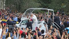 El centro de las miradas del papa Francisco pasa por los migrantes y refugiados: "Gestos como estos han definido su obra"