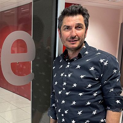 Las tardes de RNE - Carlos del Amor y 'Una dama desconocida' - Escuchar ahora