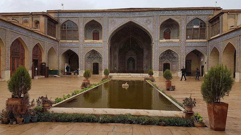 10.000 lugares para viajar con Ángela Gonzalo - Luz, poesía y tradición: la primavera marca el año nuevo en Irán - 22/03/25 - Escuchar ahora