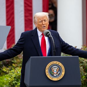 Más cerca - Sergio Ávila, analista de Mercados de IG: "A Estados Unidos no le interesa descartar una negociación con la Unión Europea" - Escuchar ahora