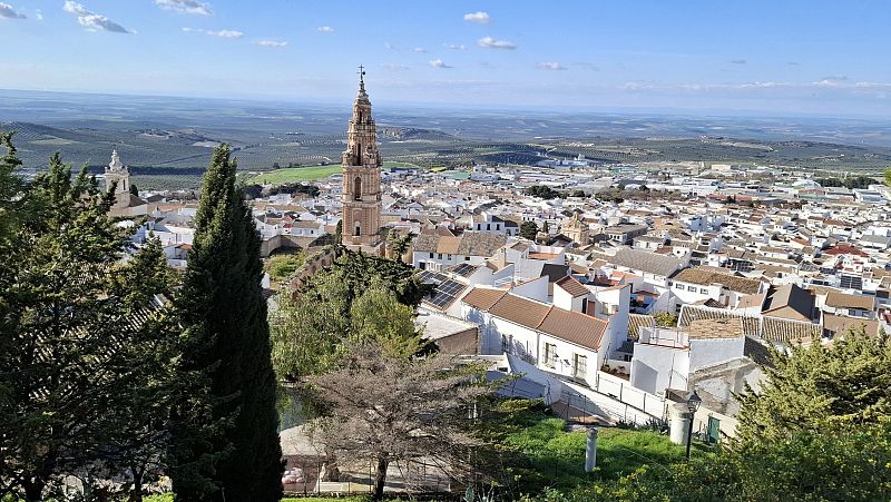 10.000 lugares para viajar con ngela Gonzalo - El fascinante patrimonio de la campia sevillana - 05/04/25 - Escuchar ahora