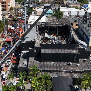 Hora América - Hora América - Desplome en techo de discoteca en República Dominicana - 08/04/25 - escuchar ahora
