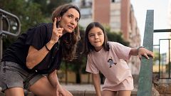 El ojo crítico - 'La niña de la cabra', infancia y revelación de Ana Asensio