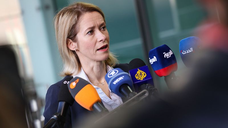 Crónica internacional - Los ministros de Exteriores de la UE discuten reforzar el envío de munición de artillería a Ucrania - Escuchar ahora