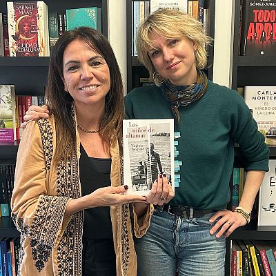 Libros de arena - Virginia Tangvald y 'Los niños de altamar' - Escuchar ahora