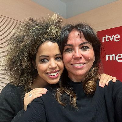 Libros de arena - Ebbaba Hameida y 'Flores de papel' - Escuchar ahora