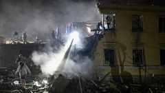 Cinco Continentes - Rusia sigue bombardeando Ucrania y un acuerdo de paz parece lejano