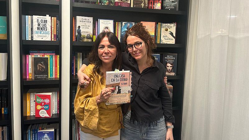 Libros de arena - Ilu Ros y 'Una casa en la ciudad' - Escuchar ahora
