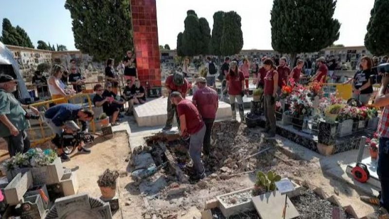 Exhumaciones de fusilados en el cementerio de Paterna - Escuchar ahora
