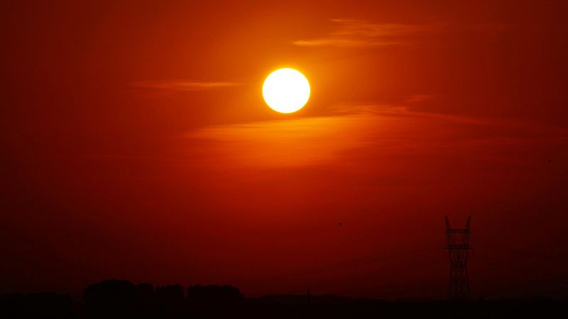 El Pla B - Toni Mata: sol artificial - Escoltar Ara