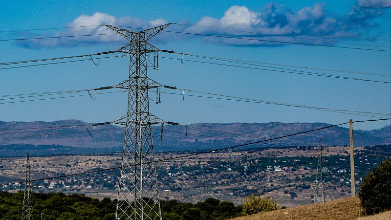 L'ENTRELLAT - ?Les pèrdues de l?apagada a Catalunya arriben als 900 milions d?euros?