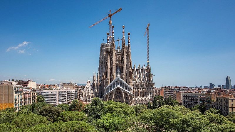 Barcelona compra un bloc de deu pisos prop de la Sagrada Família | Maite Boada
