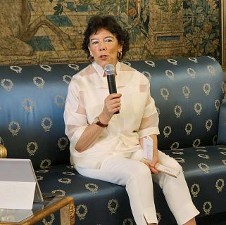 Isabel Celaá adelanta que el 16 de mayo se reunirá con León XIV