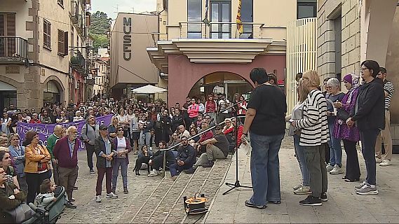 Concentració a Arbúcies per condemnar la violació a una noia menor d'edat