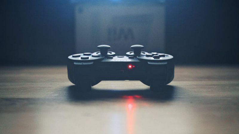Músicas y videojuegos - Botones y Teclas - 18/05/25 - escuchar ahora