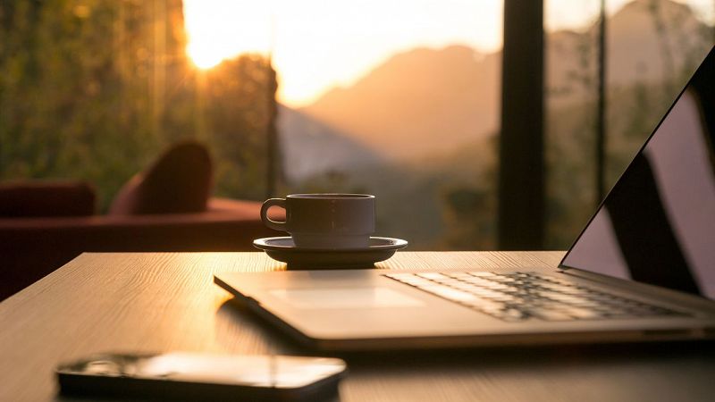 La hora azul - Teletrabajo feliz - 19/05/25 - escuchar ahora