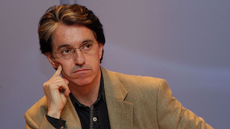 Julin Casanova. Franco y las nuevas generaciones - Conversaciones con Jos Mara Brunet. Memoria y retos de Espaa | Escuchar