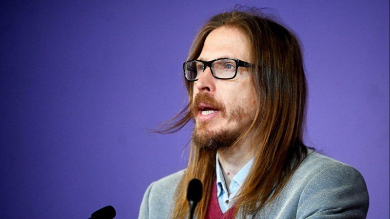 Pablo Fernández (Podemos) sobre la tragedia en El Hierro: "Ha sido un asesinato por las políticas migratorias de la UE" - Escuchar ahora