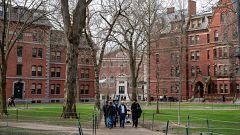 Les universitats confien a mantenir els intercanvis als EUA