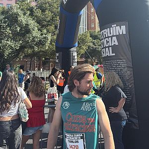 Són 4 dies - Primera Cursa Antiracista de Barcelona - Són 4 dies | Escoltar