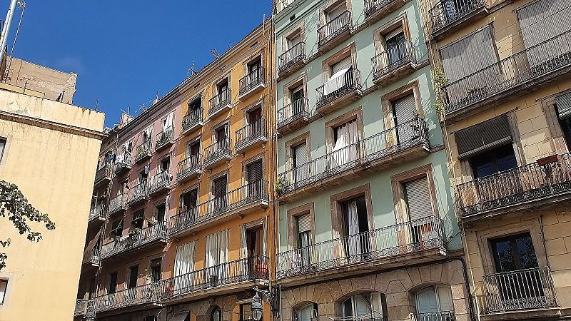L'ENTRELLAT - El Collegi d?Administradors de Finques de Barcelona-Lleida reclamen claredat en el concepte de gran tenidor - L'Entrellat | Escuchar