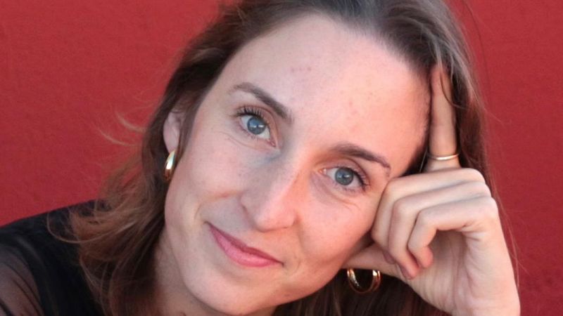 L'ENTRELLAT - Ana Polo: Tot el que no sabies d?Isabel Daz Ayuso - L'Entrellat | Escuchar