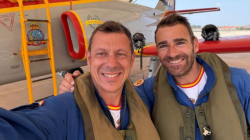 La Patrulla Águila celebra el 40 aniervsario al servicio del Ejército Español - Esuchar ahora