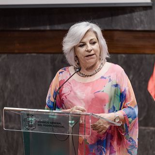 Valenciano: "Estamos perdiendo la ejemplaridad en política y la coherencia"