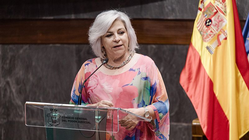 Valenciano: "Estamos perdiendo la ejemplaridad en política y la coherencia" - Las mañanas de RNE - Josep Cuní | Escuchar