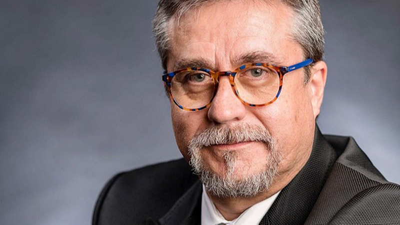 L'ENTRELLAT - Alfredo Corell ens dona les claus per tenir un sistema immunitari a prova bomba - L'Entrellat | Escuchar