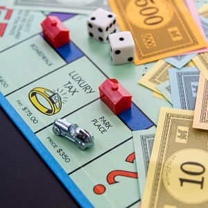 Economía de bolsillo - Economía de bolsillo - ¿Sirven los juegos de mesa para aprender finanzas? - 22/06/25 - Economía de bolsillo | Escuchar