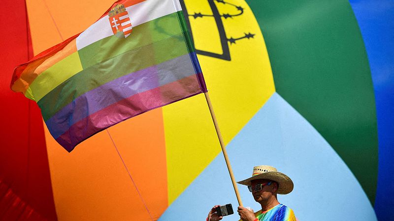 Cinco continentes - El mundo desafía a Orban para defender los derechos LGTBIQ+ - Escuchar ahora