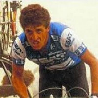 Radiogaceta de los deportes - El ministerio del tiempo - Perico Delgado y su victoria bajo la niebla en el Tour de 1985 - Radiogaceta de los deportes | Escuchar