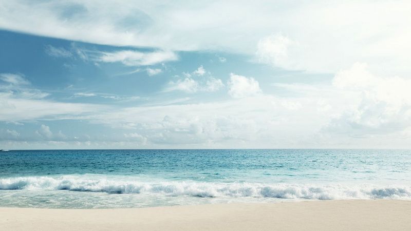 Vistas al mar II - Con el verano llegaron los largos das, el tiempo lento y la libertad - 07/07/25 - Vistas al mar | Escuchar