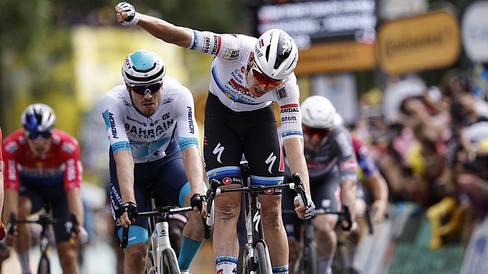 Tablero Deportivo - Tour de Francia 2025: Etapa 3 - Merlier gana en un sprint accidentado - Escuchar ahora