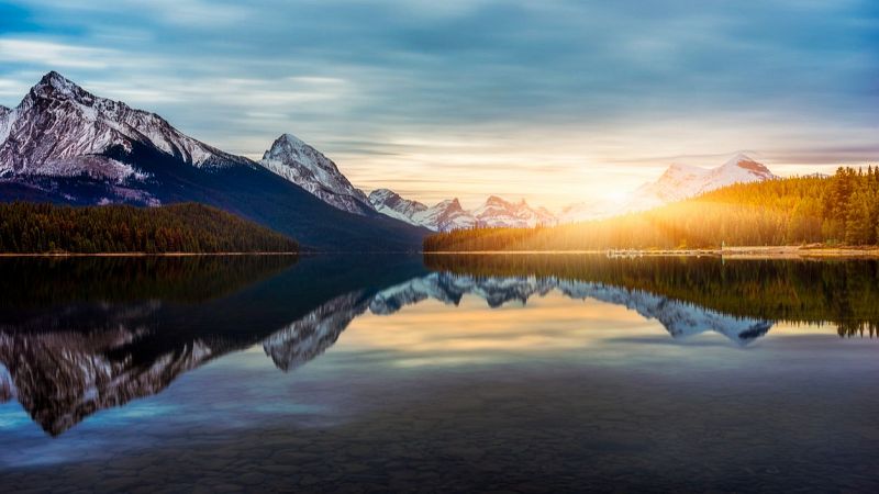 Reflejos en el agua II - Msica para un jueves - 10/07/25 - Reflejos en el agua | Escuchar