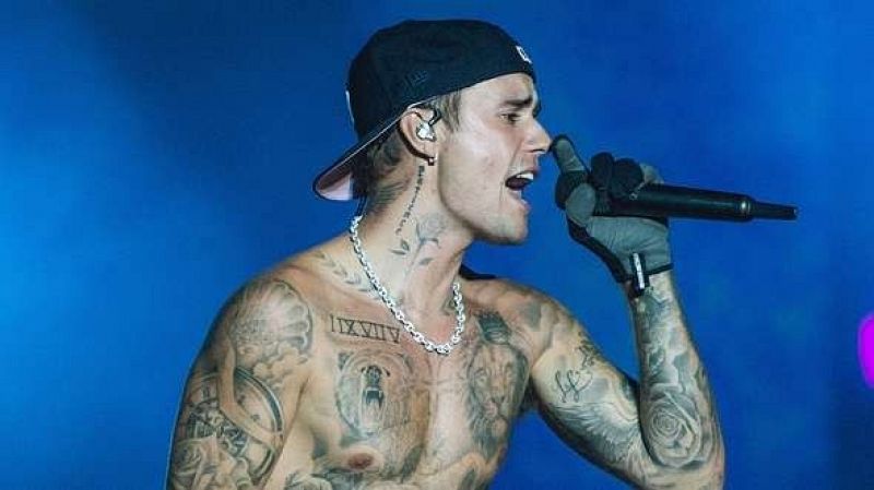 Xavifrnia - D?adorat a cancellat: la veritable histria que no t?han explicat de Justin Bieber - Xavifrnia | Escoltar